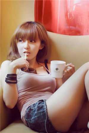 对你的喜欢总比昨天多一点英文